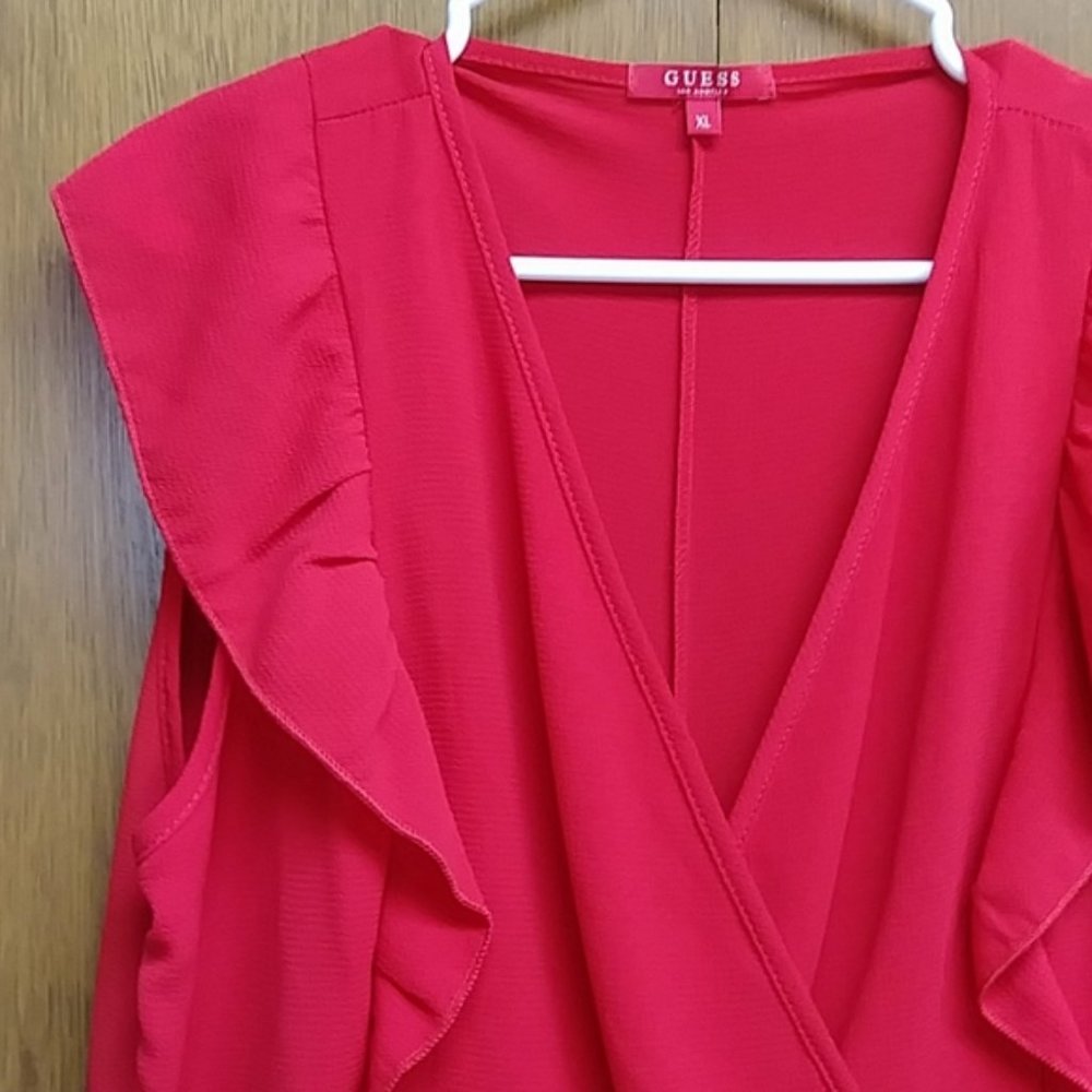 🆕GUESS Red RUFFLED WRAP TOP - Picture 6 of 7